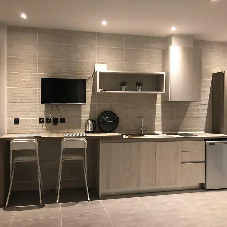 펜션 Siviri Suites 시비리