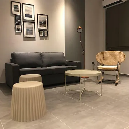 Siviri Suites 시비리