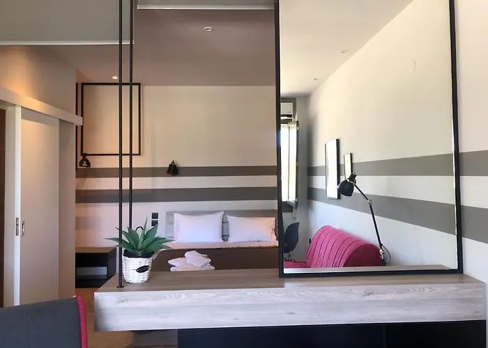 別荘 Siviri Suites
