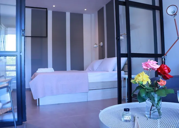 Siviri Suites シビリ